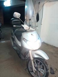 piaggio Beverly 250