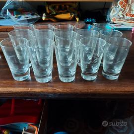 Set 24 bicchierini in vetro vintage 