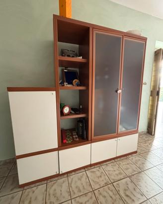 Parete arredata