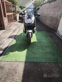 Xadv 750