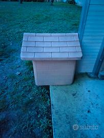 Cuccia in resina per cane di taglia medio-grande