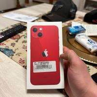 Iphone 13 red