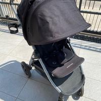 Passeggino richiudibile con ruote alte