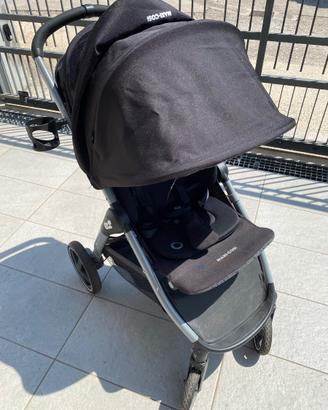 Passeggino richiudibile con ruote alte