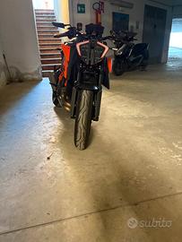 Ktm 1290 super duke R