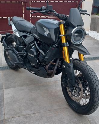 MOTO MORINI SEIMEZZO SCR