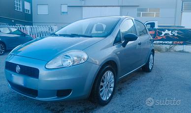 Fiat Grande Punto 1.3 MJT 75 CV 5 porte Dynamic