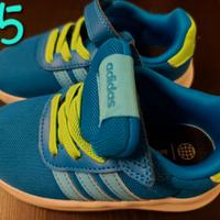 Scarpe Adidas azzurre