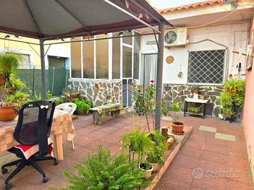 4 LOCALI A TORRE DEL GRECO