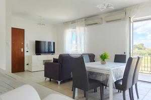 Appartamento Acquaviva 16/8 - 29/8_ RC11
