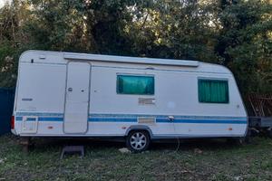  CARAVAN 6 posti letto con veranda