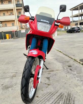 SUZUKI DR 650 RSE