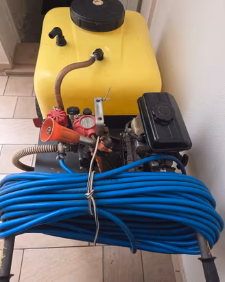 motopompa irroratrice  da 100 litri