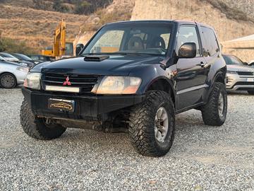 Mitsubishi Pajero 2.5 TDI 3p. GLX