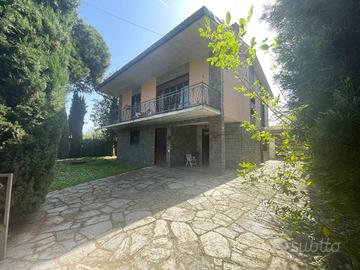 Villa di 296 m² con 5 locali a Arconate