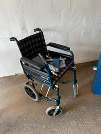 Sedia per  disabili pieghevole