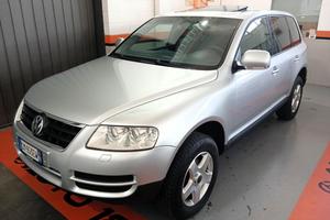 VOLKSWAGEN Touareg 2.5 R5 TDI