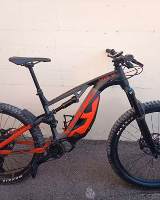 MOUNTAIN BIKE ELETTRICA 