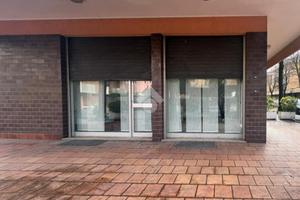 NEGOZIO A BELLARIA-IGEA MARINA