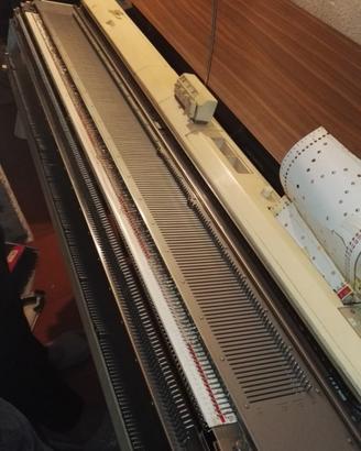 Macchina per maglieria Brother kr-830