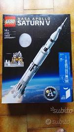 Lego NASA 21309 Apollo Saturn. Con feedback