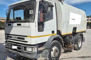 Iveco spazzatrice stradale