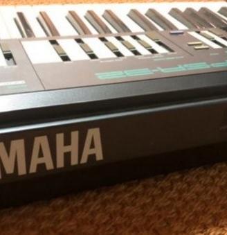 tastiera yamaha psr32