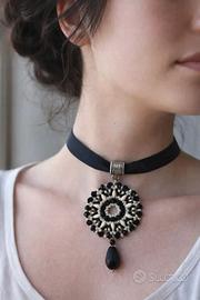Collana choker mandala Nero e Avorio con perline