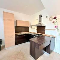 CUCINA CON PENISOLA TRASPORTO GRATIS SU ROMA OGGI