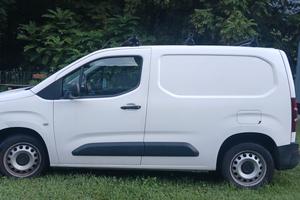 Citroen Berlingo 1.5 BlueHDi 130 EAT8 Automatico