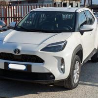 TOYOTA Yaris Cross Hybrid CVT Business 1.5cc 92c