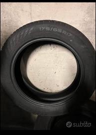 4 gomme NOKIAN TYRES SNOWPROOF 175/65R17 Aygo