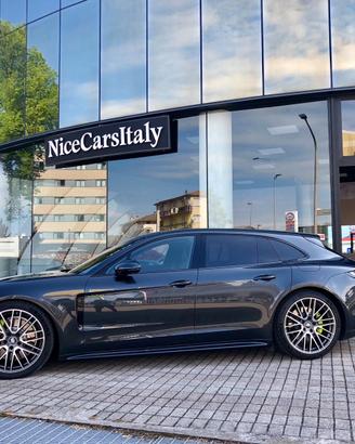 Porsche Panamera Sport Turismo 4 e-hybrid