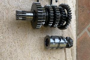 cambio ktm 125 exc 2000 , secondario, desmo