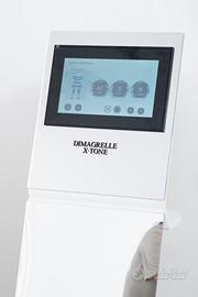 Apparecchiatura estetica per rimodell/tonificazion