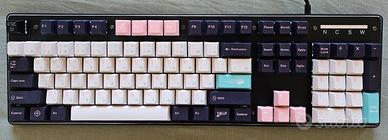 Tastiera meccanica RGB con keycaps di ricambio