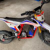 Mini Moto Beta Cross  Elettrica