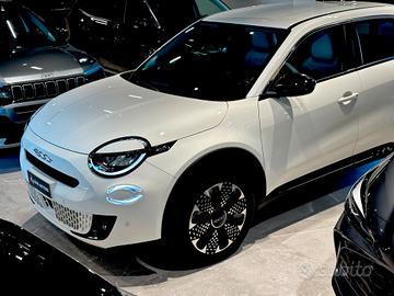 Fiat 600 Hybrid 110 CV DCT MHEV La Prima