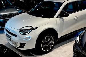 Fiat 600 Hybrid 110 CV DCT MHEV La Prima