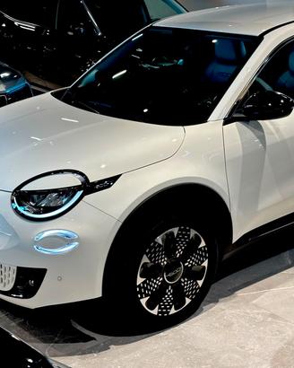 Fiat 600 Hybrid 110 CV DCT MHEV La Prima