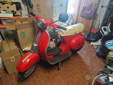 Piaggio Vespa 50 Special (V5B3) - 1980