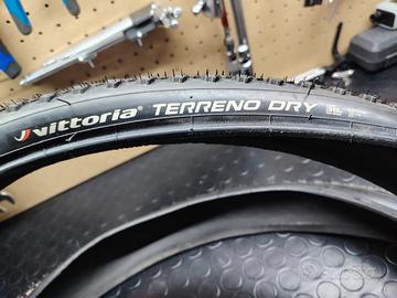 copertoni Gravel Vittoria Dry