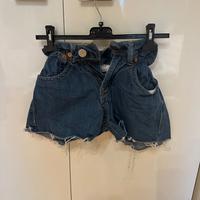 Short levis