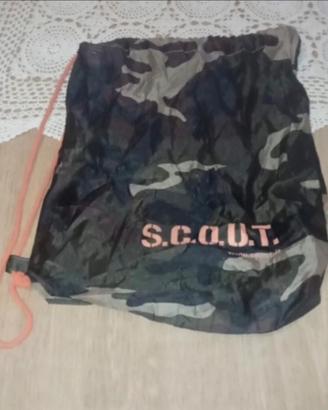 Sacca scout fantasia con scritta arancione