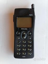 Cellulare vintage philips Spark con custodia