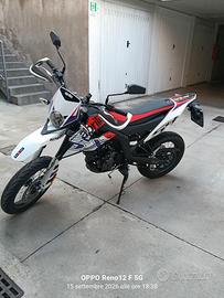 Moto Aprilia SX125