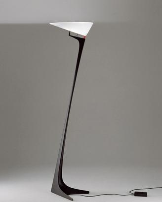 Lampada da terra Montjuic – Artemide, design Santi