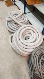 guaina spiralata in PVC per esterni