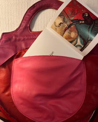 Borsa a mano floreale in tessuto e pelle