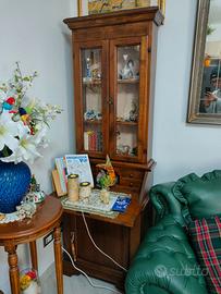 Vetrinetta con scrittoio